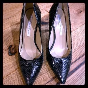 Diane Von Furstenberg black heels